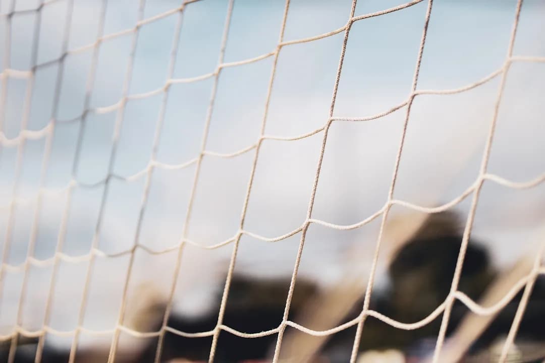 OM : tensions internes autour de Tochukwu Nnadi entre Beye et Benatia