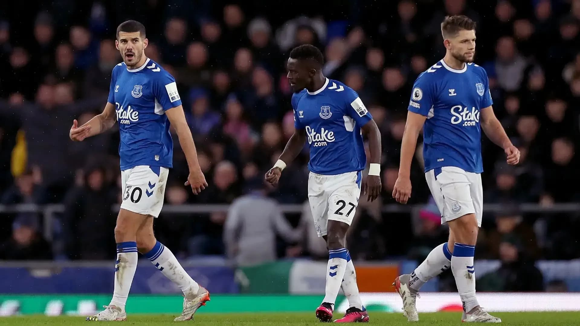 Everton arrache un point in extremis face à Brentford grâce à Dewsbury-Hall