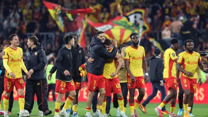 Lens écrase Toulouse et file en finale de la Coupe de France : Thomasson garde la tête froide